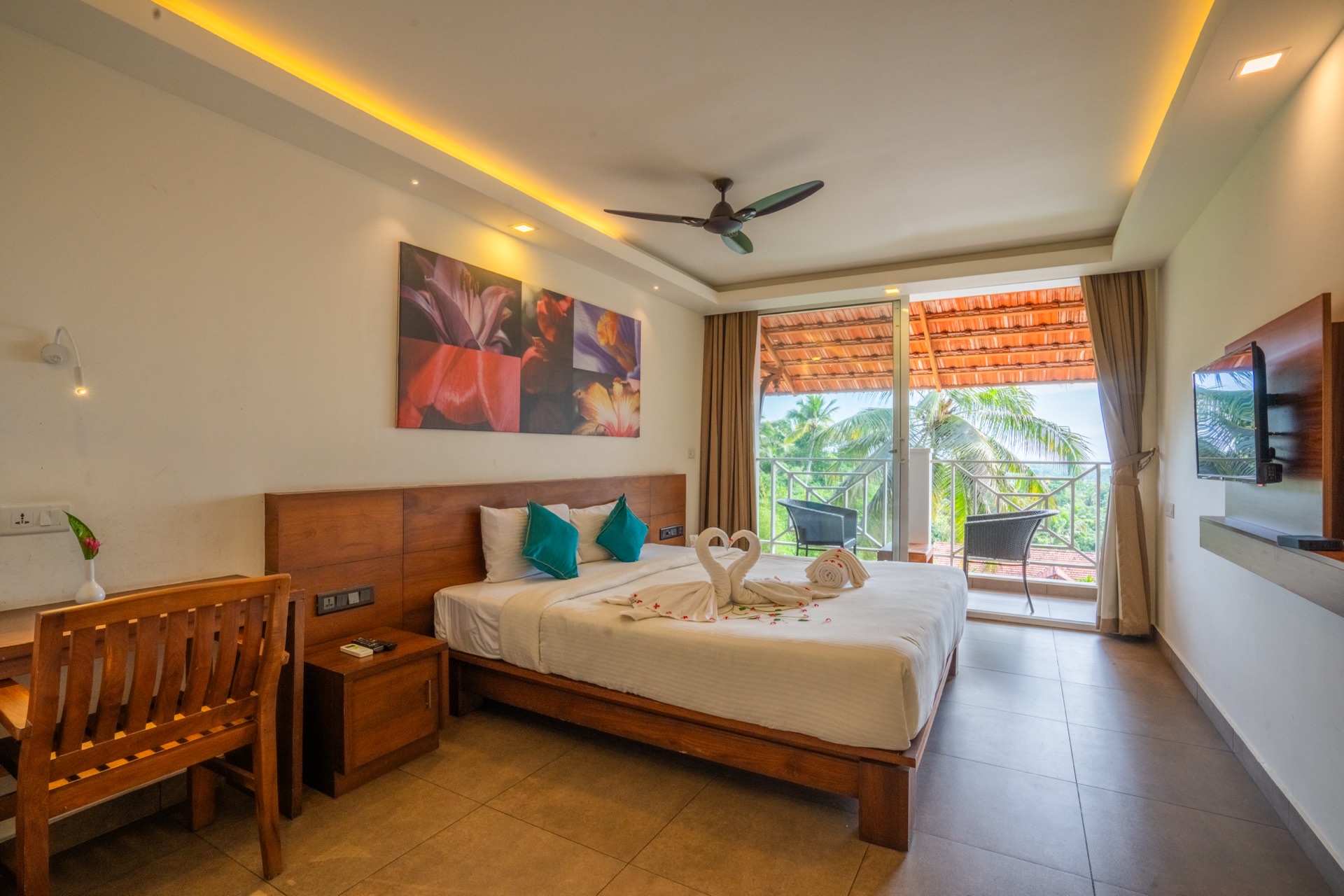 Super Deluxe Sea View Balcony Room